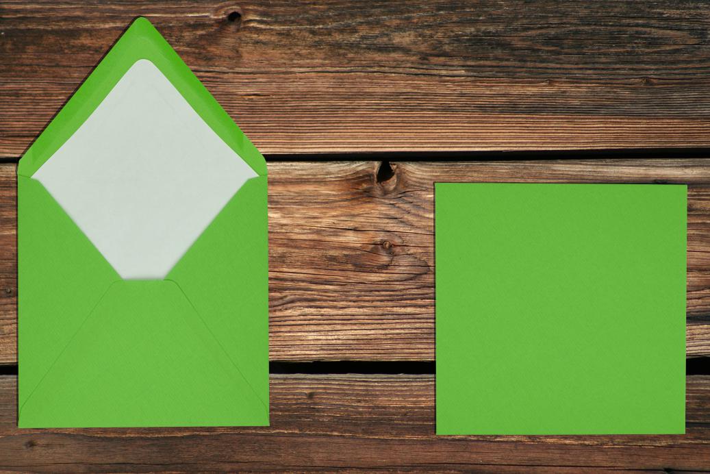 Briefhüllen mit Seidenfutter 164x164 mm Nassklebend Apple gerippt 100 g/qm